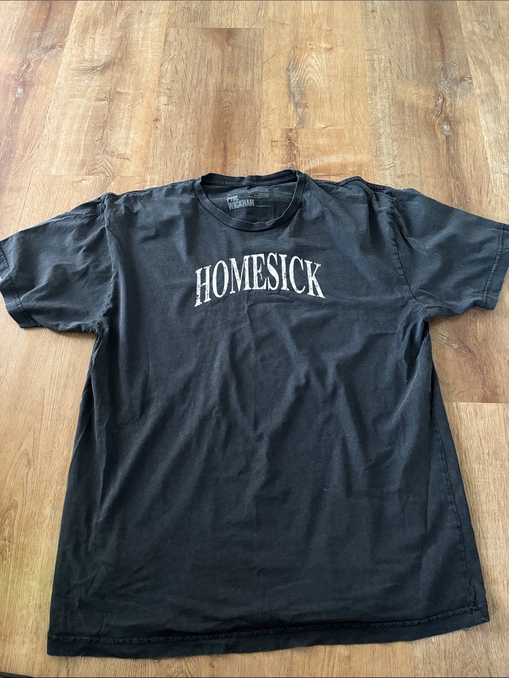 Phil Wickham Homesick charcoal Graphic Tee xl